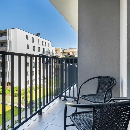 Cozy Koscielna 17 In With Balcony Apartamento Poznań