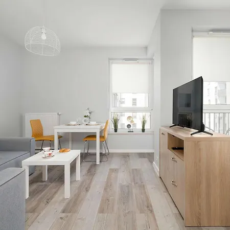 Cozy Koscielna 17 In With Balcony * Poznań